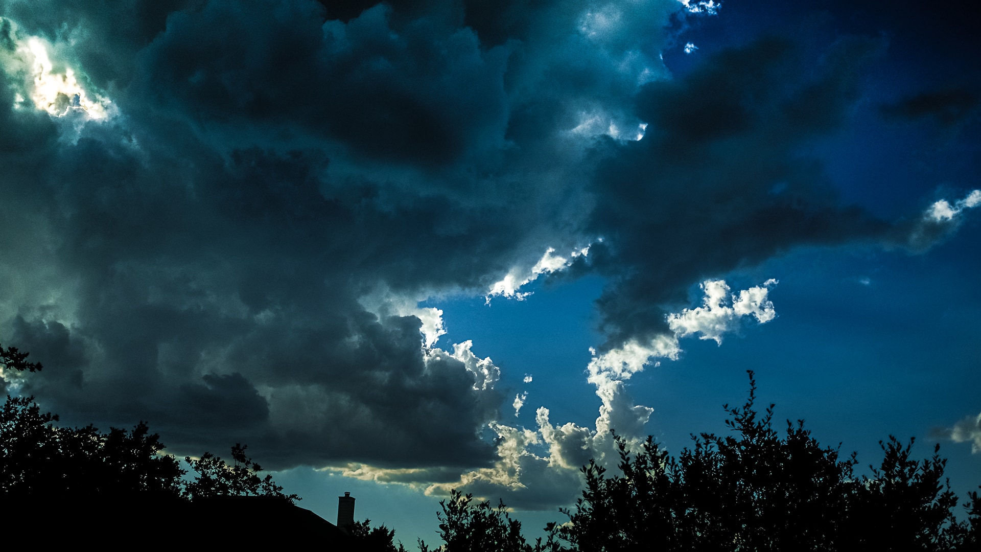 Summer Rain and Time-Lapse with the Fujifilm X100T | 10nineteen